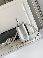 Louis Vuitton Capucines PM M92173-27CM - 3