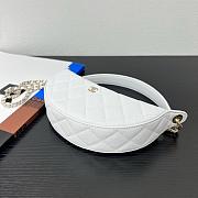 Chanel Chain bag Lambskin and gold metal White- 15 x 22 x 6cm - 5