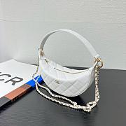 Chanel Chain bag Lambskin and gold metal White- 15 x 22 x 6cm - 2