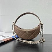 Chanel Chain bag Lambskin and gold metal - 15 x 22 x 6cm - 1