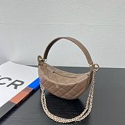 Chanel Chain bag Lambskin and gold metal - 15 x 22 x 6cm - 2
