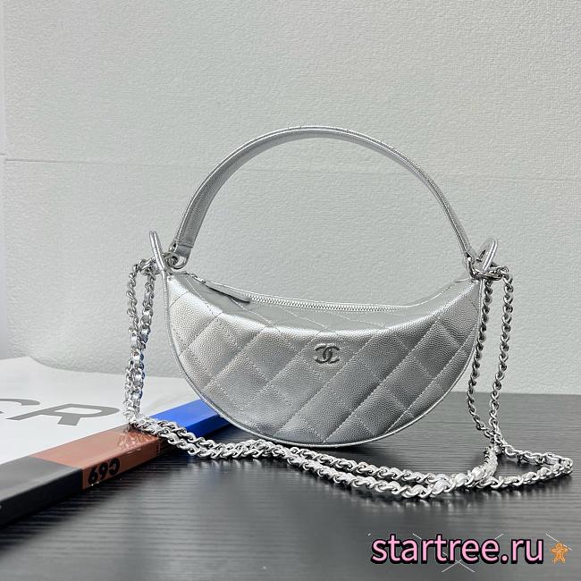 Chanel Chain bag Lambskin and gold metal Silver- 15 x 22 x 6cm - 1