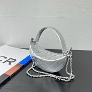 Chanel Chain bag Lambskin and gold metal Silver- 15 x 22 x 6cm - 2