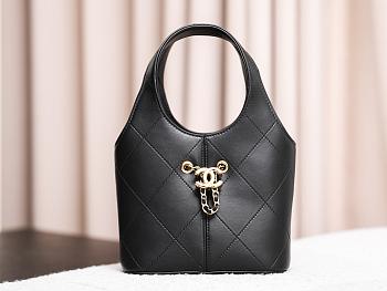 Chanel Hobo Handbag Calfskin Black-27.5*21*10cm