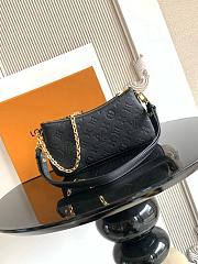 Louis Vuitton Pochette Liv Black M83301-24.5*13.5*6.5 - 3