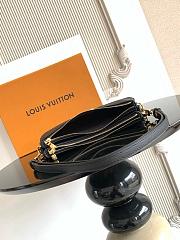 Louis Vuitton Pochette Liv Black M83301-24.5*13.5*6.5 - 4