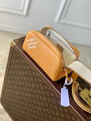  Louis Vuitton Neceser Mini Dopp Kit M27158-20 x 13 x 12 cm - 6