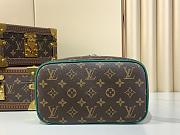 Louis Vuitton Neceser Nice BB M12667-24 x 18 x 14.5 cm - 2