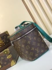 Louis Vuitton Neceser Nice BB M12667-24 x 18 x 14.5 cm - 5
