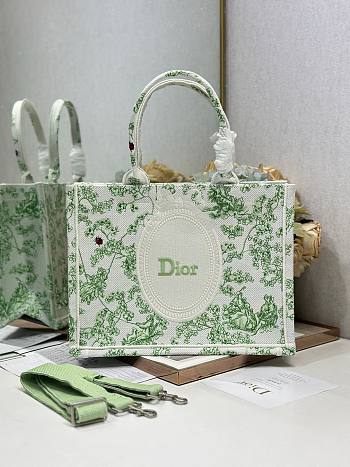 Dior Medium Book Tote with shoulder strap Green and white-36 x 27.5 x 16.5cm