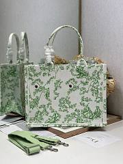 Dior Medium Book Tote with shoulder strap Green and white-36 x 27.5 x 16.5cm - 2