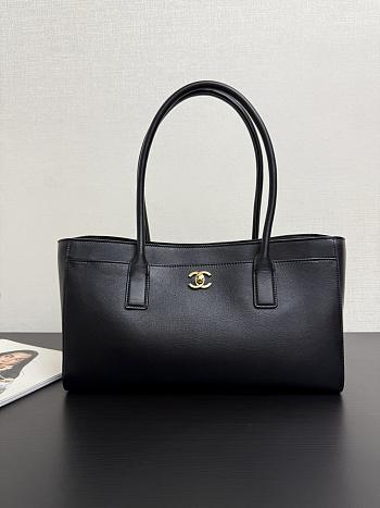 CHANEL Cerf Tote black-20 x 39 x 13cm