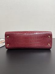 CHANEL Small shopping bag Embossed crocodile-patterned calfskin Burgundy- 20 x 39 x 13cm - 4