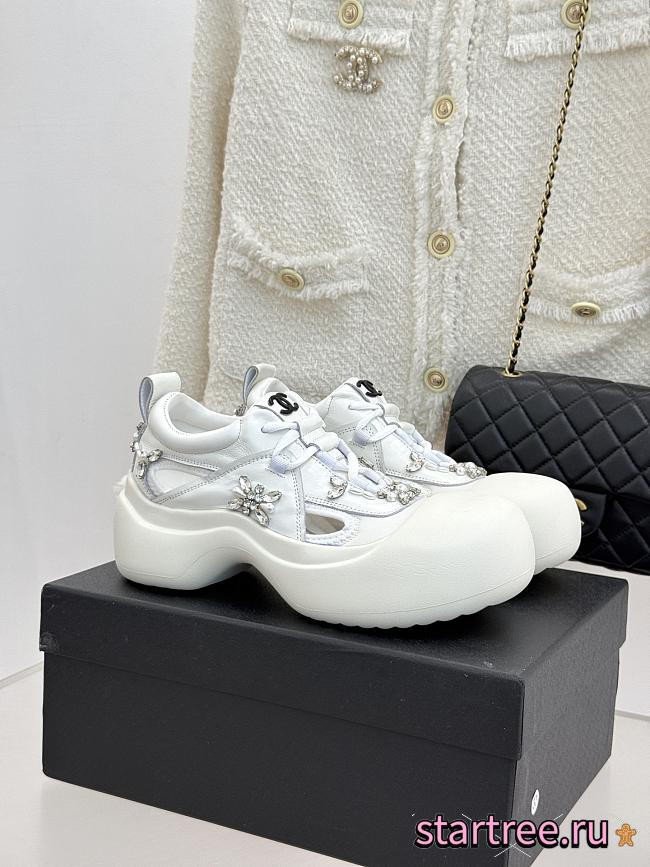 Chanel Sneakers 032 - 1