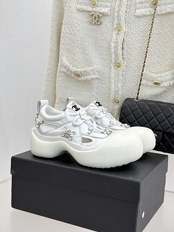 Chanel Sneakers 032