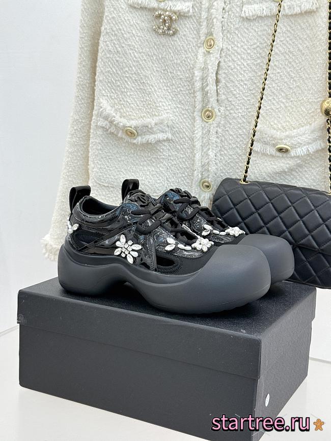 Chanel Sneakers 033 - 1