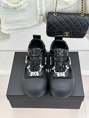 Chanel Sneakers 033 - 4