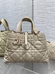 DIOR MEDIUM TOUJOURS BAG Beige - 1