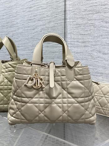 DIOR MEDIUM TOUJOURS BAG Beige