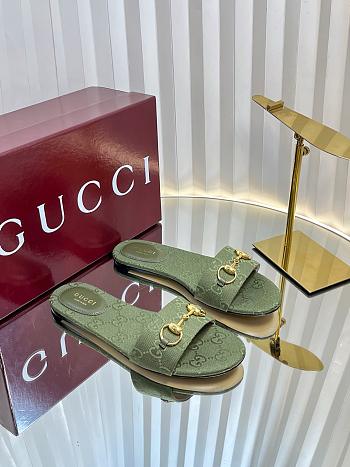Gucci Slippers 021
