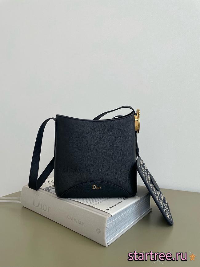 Dior Small Médaillon Bucket Bag Black Grained Calfskin-19 x 18 x 12.5 cm - 1