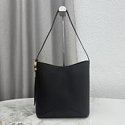 Dior Medium Médaillon Bucket Bag Black Grained Calfskin-26.5 x 26 x 15 cm  - 3