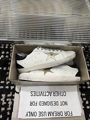 Golden Goose Sneakers 004 - 2