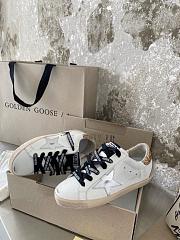 Golden Goose Sneakers 005 - 4