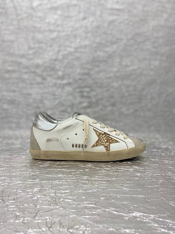 Golden Goose Sneakers 006