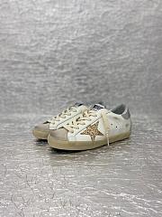 Golden Goose Sneakers 006 - 3