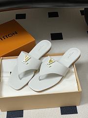 Louis Vuitton Slippers 049 - 5