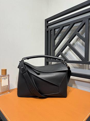 Loewe Medium Puzzle Edge bag in classic calfskin-29cm