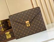 Louis Vuitton Mark Folder-3.5 x 26 x 32.5 cm - 1