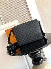 Louis Vuitton District PM Damier N42710 For Men-26*20*7CM - 1