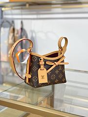 Louis Vuitton M2A711 Nano CarryAll-16*15*9.5cm - 2